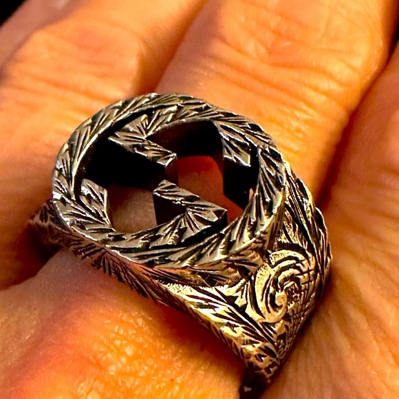 WOW POSHMARK - Authentic Gucci Sterling Silver GG Etched Ring - Picture 13 of 13